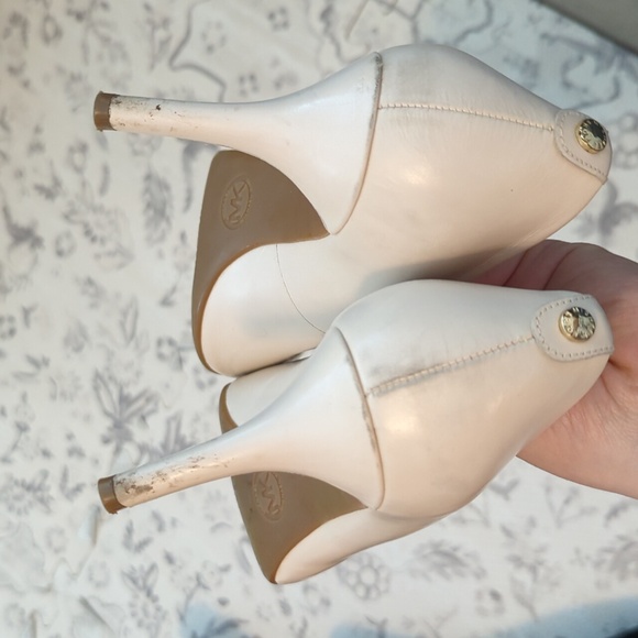 Michael kors pumps - Picture 3 of 4